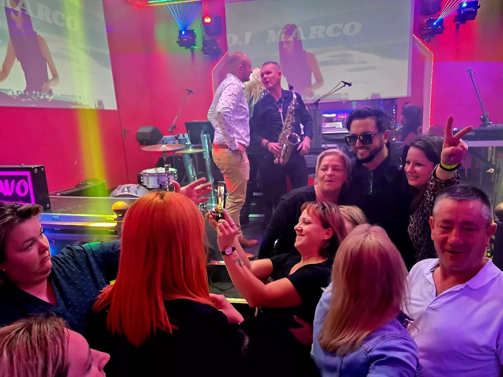 Andre porwał publiczność w Klubie Luxo Jełowa! Niezapomniana noc pełna hitów disco polo. Zobaczcie materiał 

